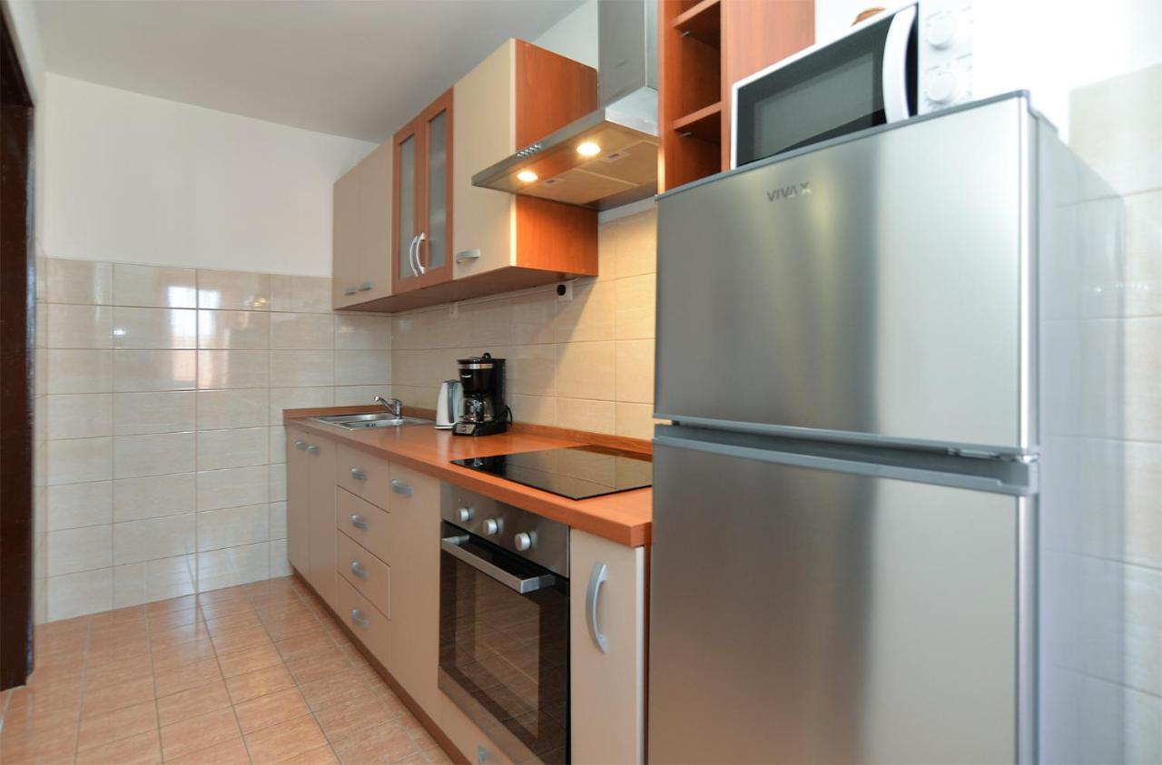 Apartments Milka 2074 Porec Exterior photo